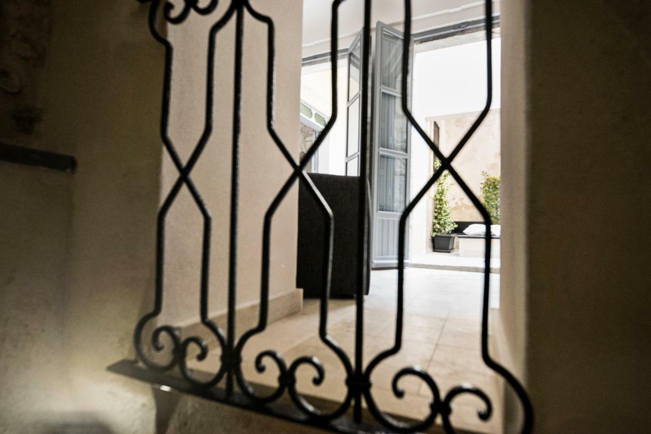 Апартаменты Domus Sbircio Модика Экстерьер фото
